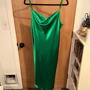 Green silk satin dress. Cow neck. Skinny strap. Bebe. Size L